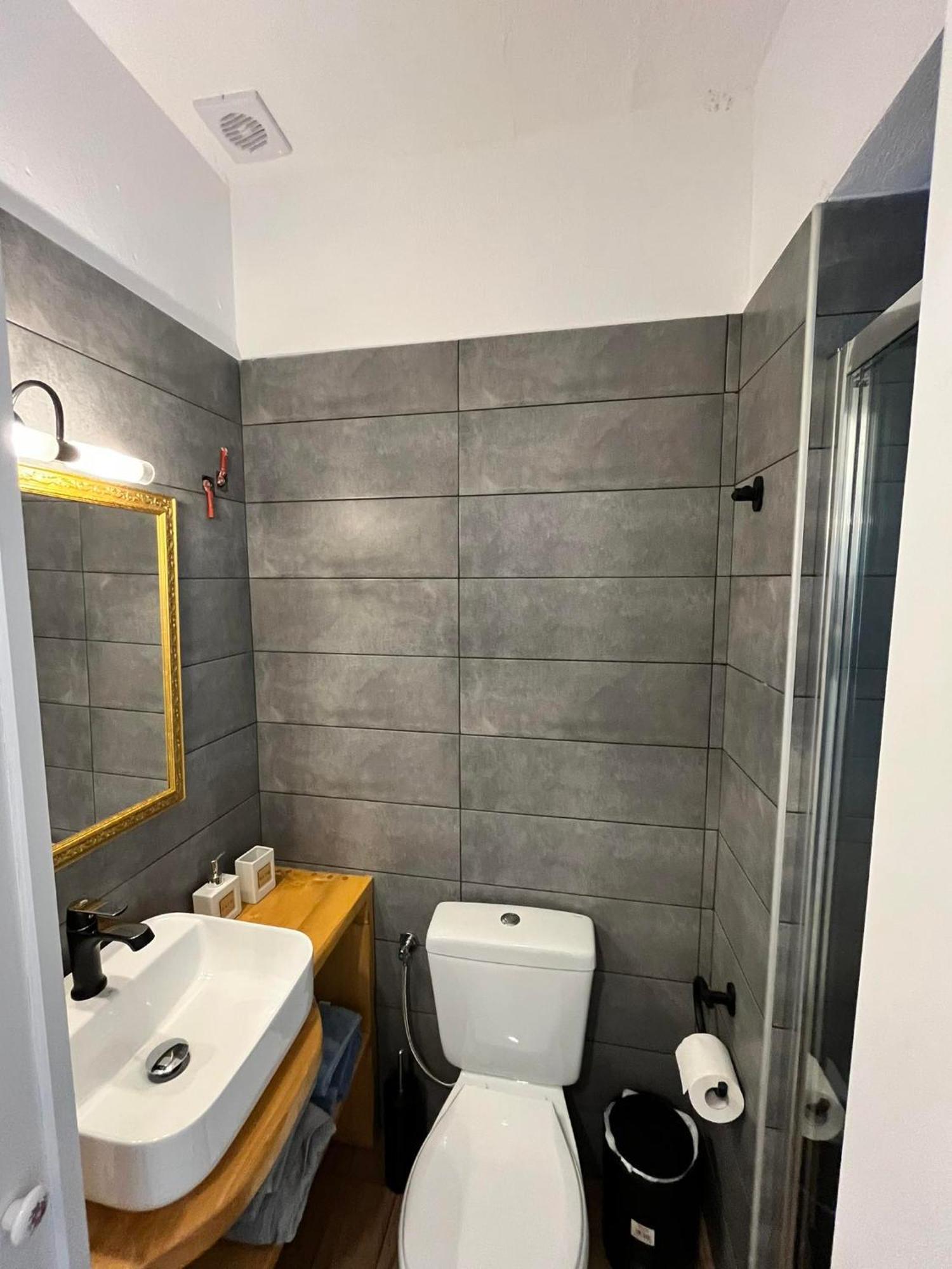 Notos Sea Front Apartment Glossa Bilik gambar